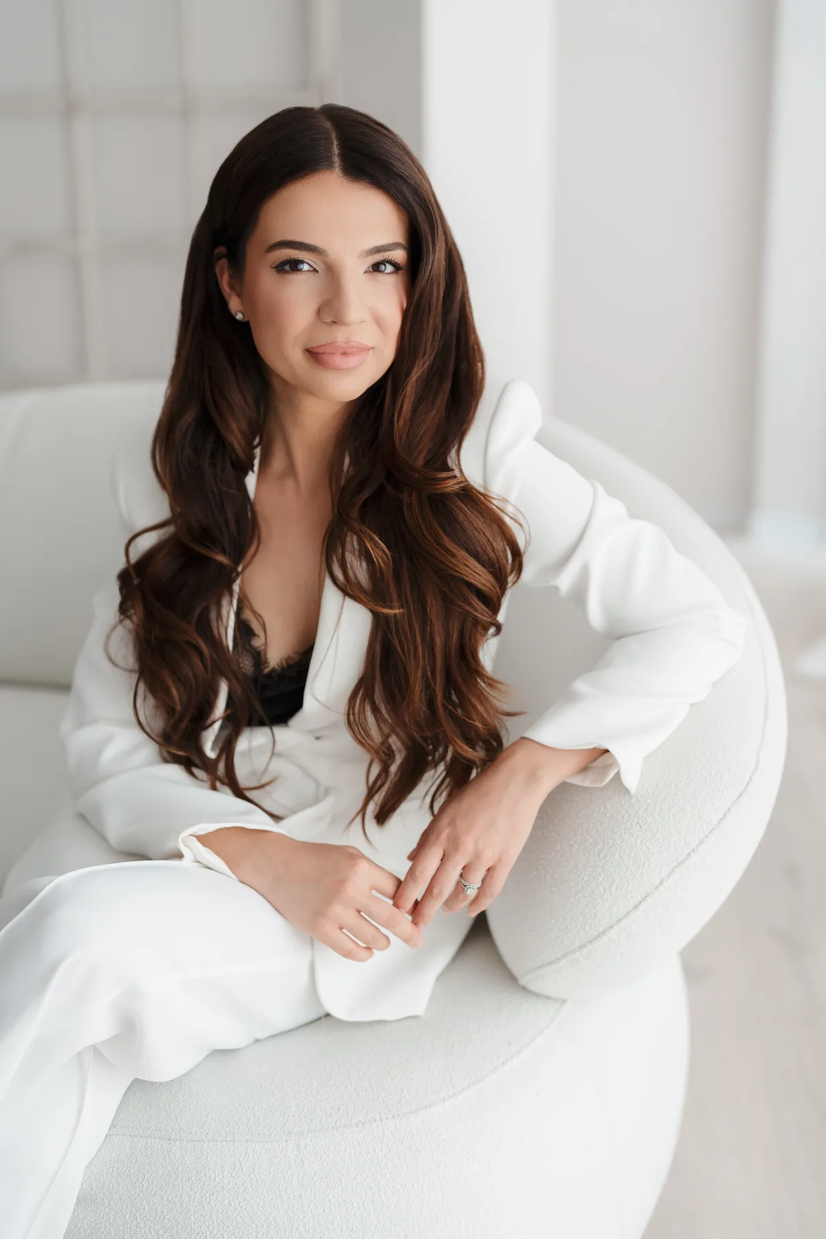 Dr. Clara Căpușan, medic dermatolog Cluj — portret